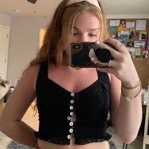 Super cute black cropped top